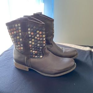 Cute brown ankle boots